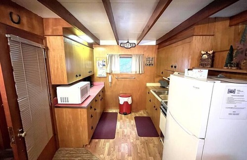 Drake Cabina | Fisherman's Dream -right on the river