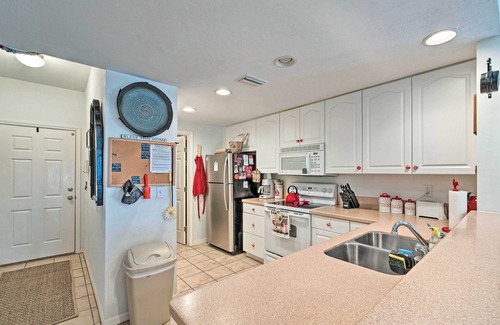 Suwannee Condominio | Fisherman's Paradise w/ Pool on Suwannee River