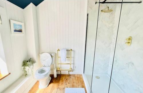 Appledore Casa | * Fisherman’s Cottage * with river views (dog friendly!)