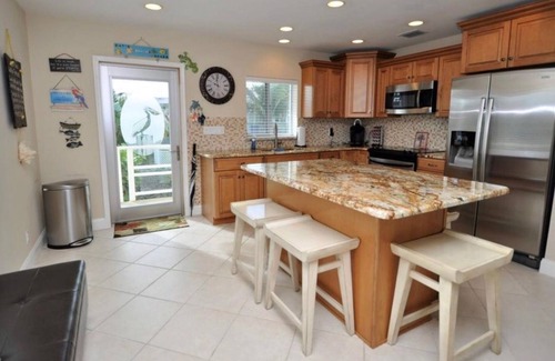 Summerland Key Casa | Fishermans Paradise@The Pointe on Summerland Key 2Bed/2Bath, Pool, 120' of Dock