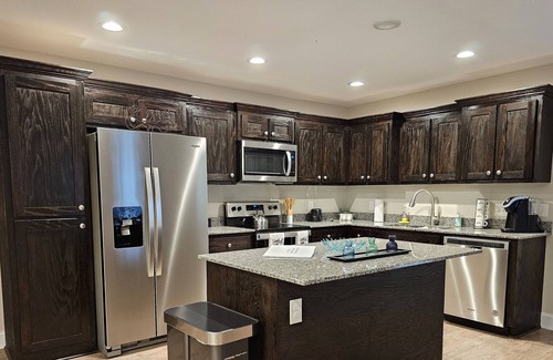 Manning Casa | Fishing and boating within Walking distance to Lake Marion