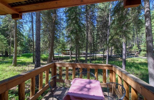 Eureka Cabina | Fishing Cabin in the Woods
