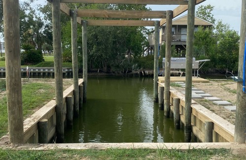 Hackberry Casa | Fishing camp with water access and boat house