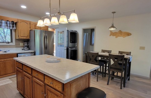 Watauga Cabaña | Fishing Cottage on a farm w/hot tub, walk to trophy trout fishing