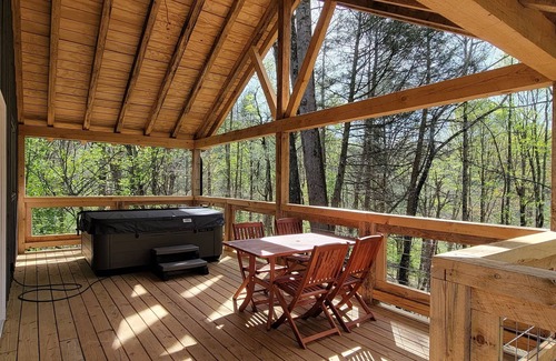Watauga Cabaña | Fishing Cottage on a farm w/hot tub, walk to trophy trout fishing