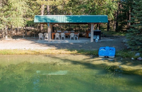 Eureka Cabina | Fishing Escape in the Woods