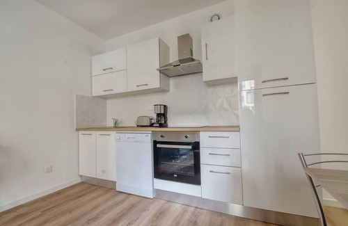 Les Cinq Avenues Apartamento | FISSIAUX - Pleasant T4 Cozy Nest of Lonchamp