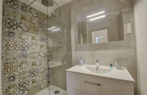 Les Cinq Avenues Apartamento | FISSIAUX - Pleasant T4 Cozy Nest of Lonchamp