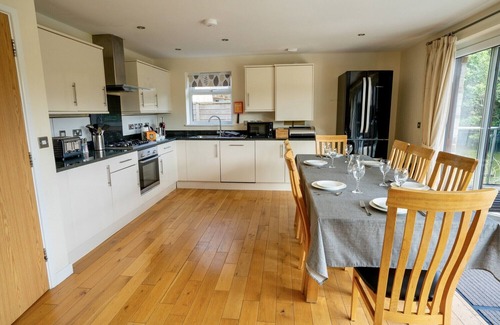 Winnard's Perch Casa | Fistral Lodge 102 - Waterfront location 5* Resort