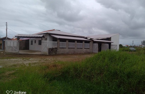 Ilha Comprida Casa | Encajar en Casa Térrea-Balneário Bermudas en Ilha Comprida-SP