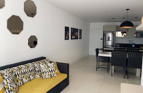 Ingleses Sul Apartamento | Ajuste nuevo diseño: área de juegos con piscina infinita y vista espectacular