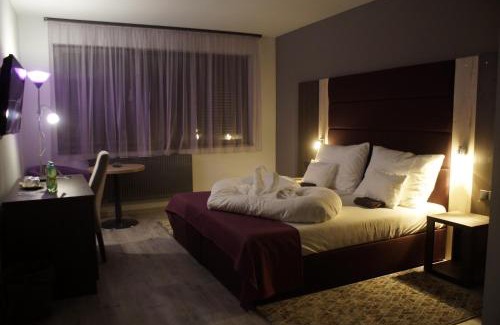 Ajka Cama Y Desayuno | Fitromax Sportpanzió Ajka
