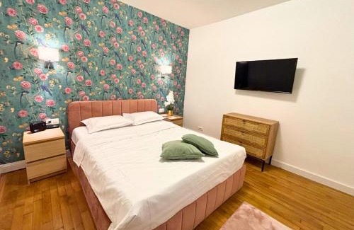 Limoges Apartamento | FITZ JAMES 2 Bedrooms 2 Bathrooms in Historic Center