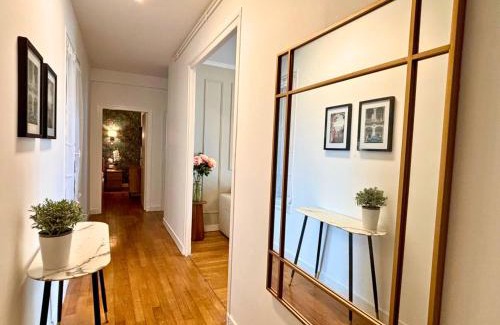 Limoges Apartamento | FITZ JAMES 2 Bedrooms 2 Bathrooms in Historic Center