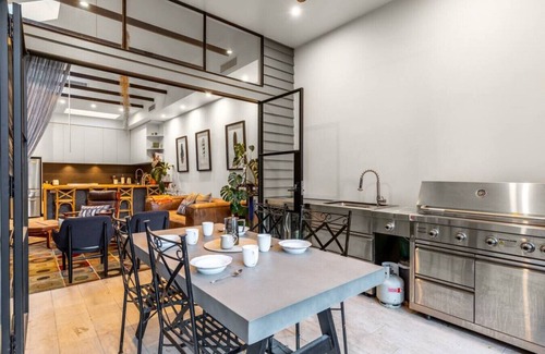 Fitzroy Casa | Fitzroy's 3BR Luxury Retreat