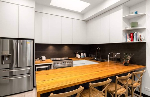 Fitzroy Casa | Fitzroy's 3BR Luxury Retreat