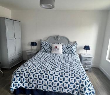 Downpatrick Apartamento | Fitzy's Bunker - Modern Beach Apartment