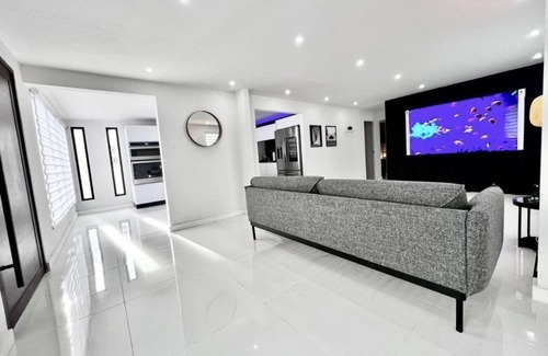 Sabana Abajo Casa | Five-Minute Elegance: New Spacious Home with Pool