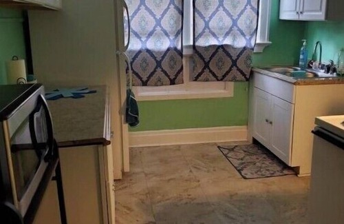 Avondale Casa | Five minutes from Cincinnati Zoo Ten Minutes Downtown Cincinnati