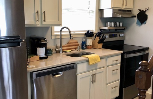 Versailles Cabaña | Five Minutes from Keeneland!
