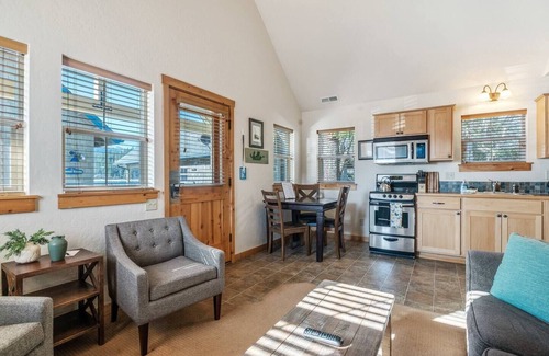 Dover Casa | Five O'Clock Somewhere - Courtyard Beach Bungalow