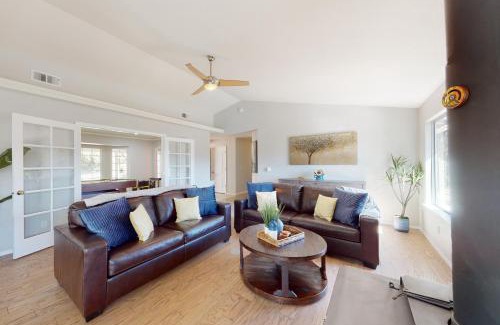 Oakhurst Casa | Five Oaks Circle Ranch