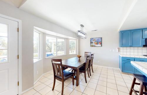 Oakhurst Casa | Five Oaks Circle Ranch