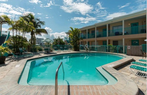 Bay Esplanade Casa | Five Palms Suite 210 - Daily - Weekly - Monthly
