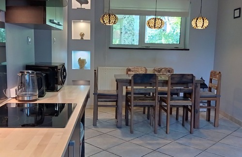 Srodmiescie Apartamento | Five-person Apartment With a Garden Near Szczytnicki Park