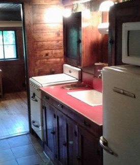Hot Springs Casa | Five Points Lake Hamilton Cabin 2