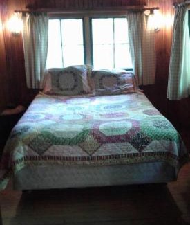Hot Springs Casa | Five Points Lake Hamilton Cabin 4