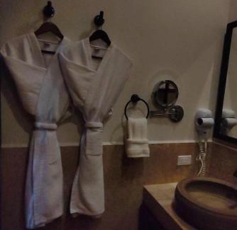 Zona Centro Hotel | Five Queens Boutique Hotel