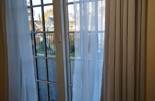 Queens Casa | Five Star One Bedroom in Queens
