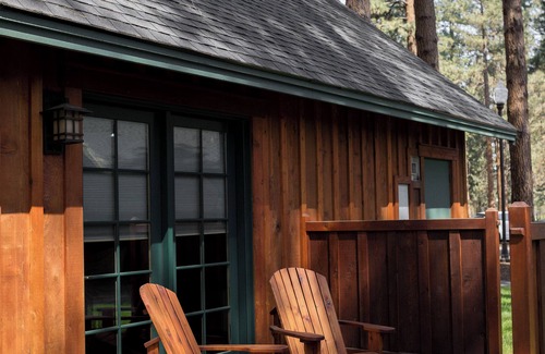 Sisters Cabina | Classic Cabin at FivePine Lodge