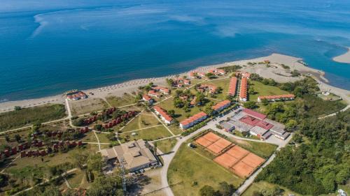 Ulcinj Complejo | FKK Ada Bojana