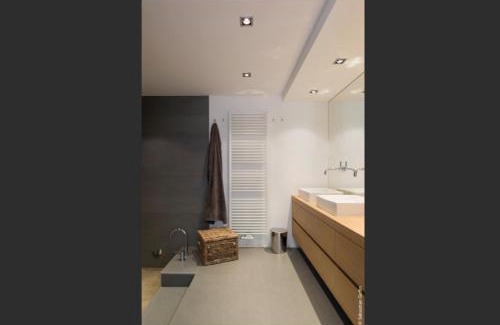 Ixelles Apartamento | Flagey Terrace Design residence