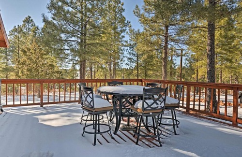Flagstaff Casa | Flagstaff Cabin on 5 Acres with Fireplace and Fire Pit