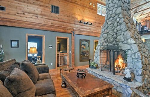 Flagstaff Casa | Flagstaff Cabin on 5 Acres with Fireplace and Fire Pit