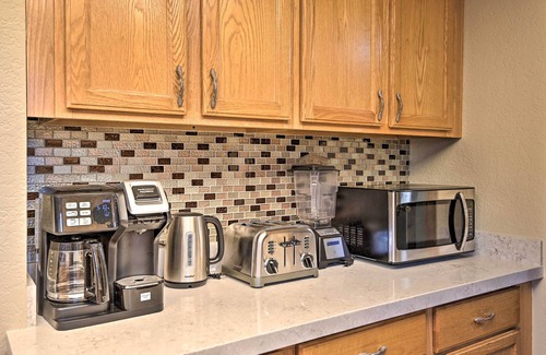 Mountainaire Casa | Flagstaff Retreat w/ Large Yard, Balcony & Views!