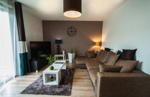 Ancely Apartamento | FLAMBERE - 80m2 - 2 chambres + parking + terrasse