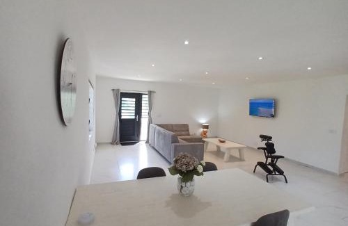 Grote Berg Apartamento | Flamingo Apartment - Regal Rentals Curacao