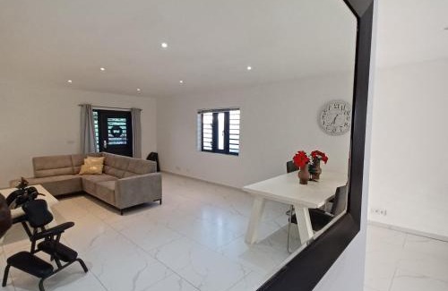 Grote Berg Apartamento | Flamingo Apartment - Regal Rentals Curacao