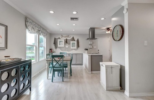 Fulton Casa | Flamingo Flats 3 Bedroom Home by Redawning