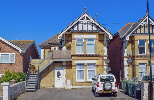 Shanklin Cabaña | Flat 1 Portman House