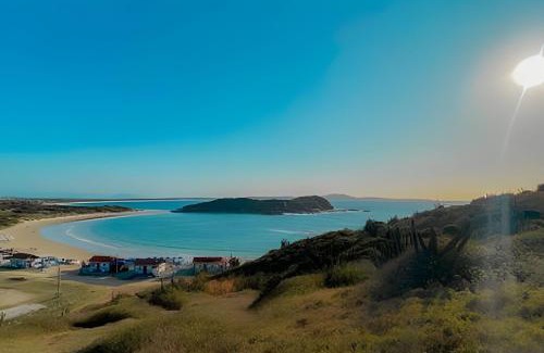 Cabo Frio Apartamento | Flat 1A Vista panorâmica Mar com Piscina e wi-fi