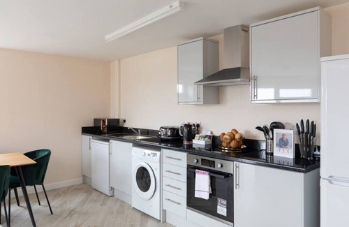 Sudbury Apartamento | Flat 2 · homely - North London Apartment Wembley