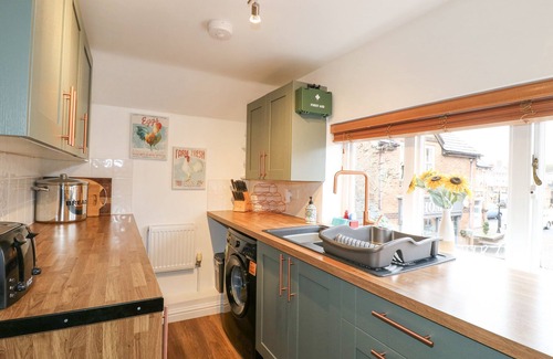 Oakham Cabaña | FLAT 2, THE MALTINGS, family friendly, with a garden in Oakham