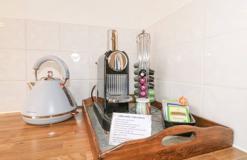 Oakham Cabaña | FLAT 2, THE MALTINGS, family friendly, with a garden in Oakham