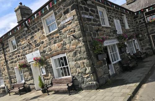 Tremadog Apartamento | Flat 2 - Y Sgwar Restaurant