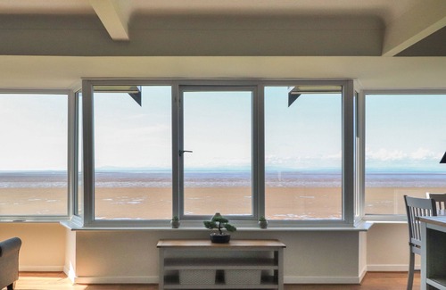 Knott End-on-Sea Cabaña | FLAT 3, SANDRIDGE COURT, romantic in Knott End-On-Sea